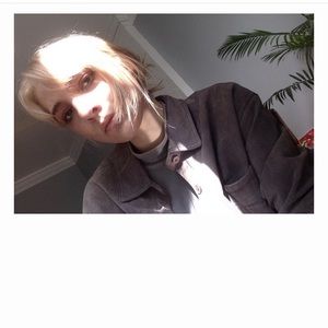 Meet your Posher, Felicia